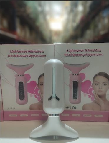 Masajeador de Estiramiento Facial para el Cuello Blanco